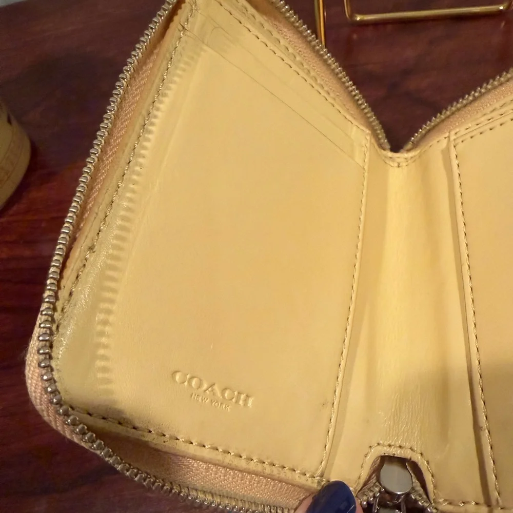 Coach Floral Print Wallet - Picture 8 of 10